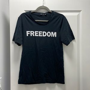 BLK DNM - Mens “freedom” T-shirt - size M